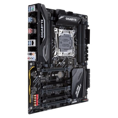 CM GIGABYTE X299 UD4 Pro